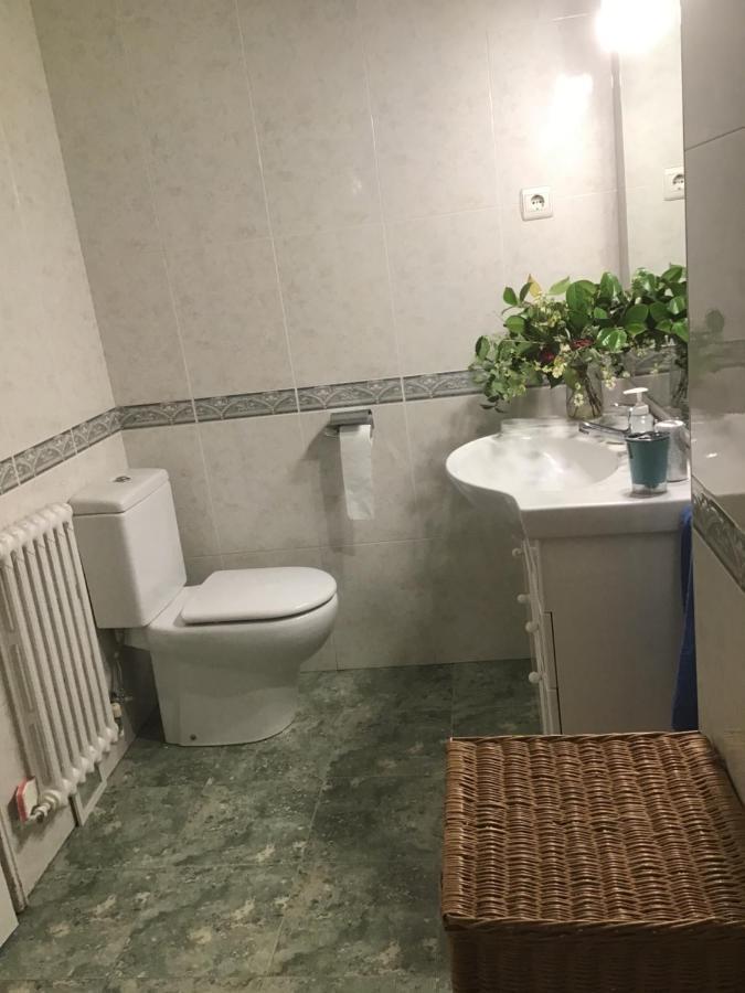 Superviews, Parking 24H Vigilado Incluido Y Netflix En Habitacion Independiente Con Bano Privado En Apartamento Particular, Francais&English Bilbao Eksteriør billede
